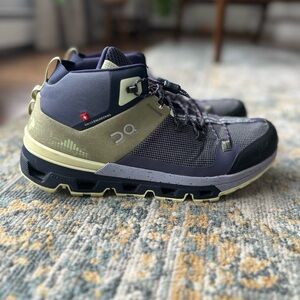 On Cloud Cloudtrax Hiking Boot Sneaker Shoe Reseda/ Lavender Womens US 11